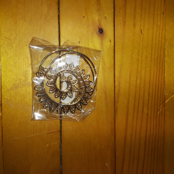 Gold or Silver Spiral Leaf Infinity Earrings - Picture 9 of 10